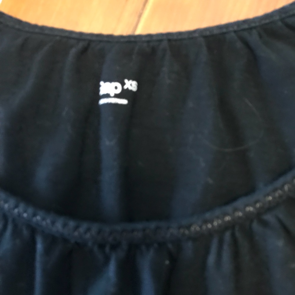 Black tee